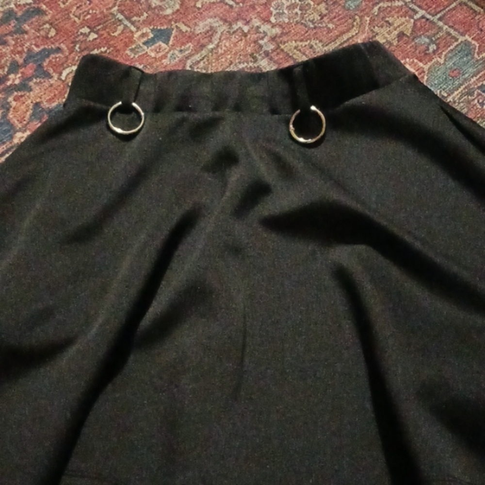 Hot topic Skirt , Size: SM , Color Black